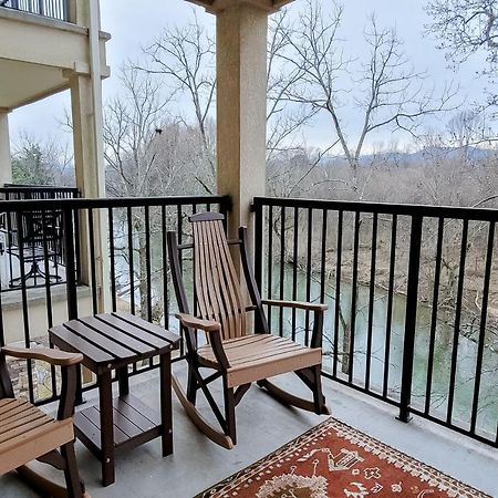 Jan'S Riverside Retreat Pigeon Forge Extérieur photo