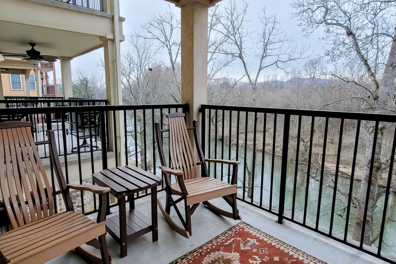 Jan'S Riverside Retreat Pigeon Forge Extérieur photo